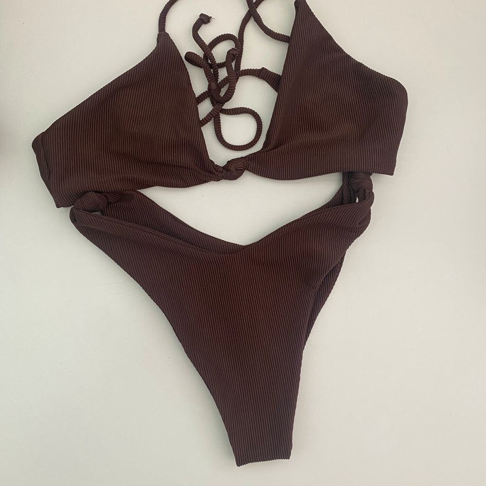 Skatie swim bikini set in chocolate ribbed. Size medium top, size small bottom
